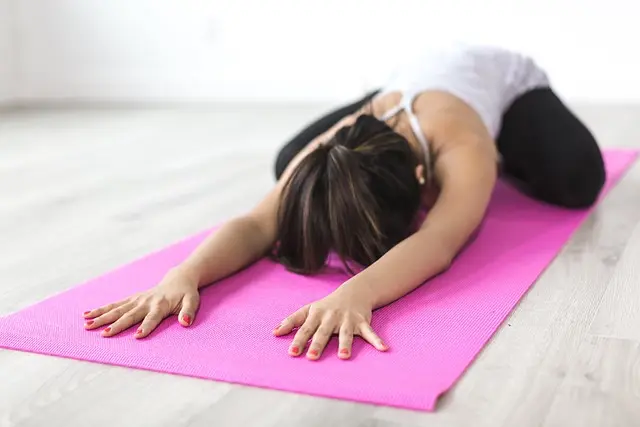 Comment Pratiquer la Méditation Ayurvédique pour Équilibrer Votre Esprit