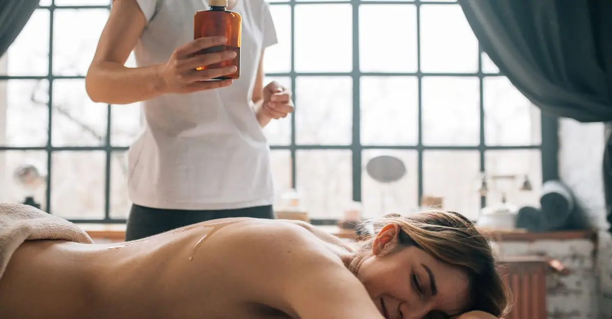 L'Art de l'Auto-Massage Ayurvédique pour le Bien-Être